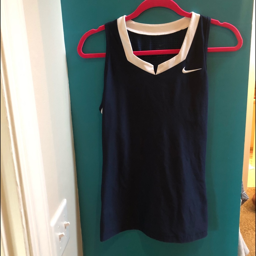 NIKE DRI FIT TOP